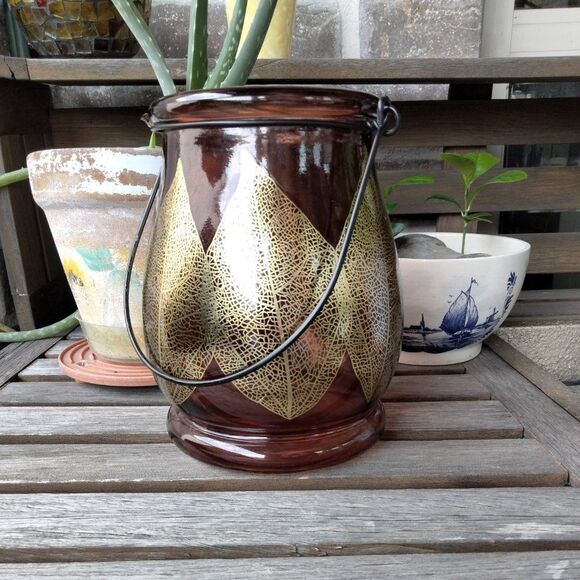 Red Glass Lantern or Vase with Gold Leaf design - Picture 2 of 7